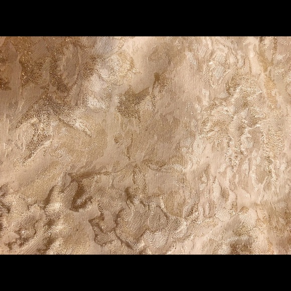 Cream and gold mini skirt - Picture 6 of 8